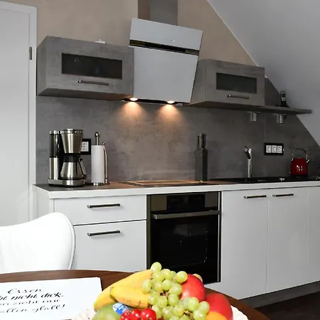Zimmermanns Lounges * מונשאו